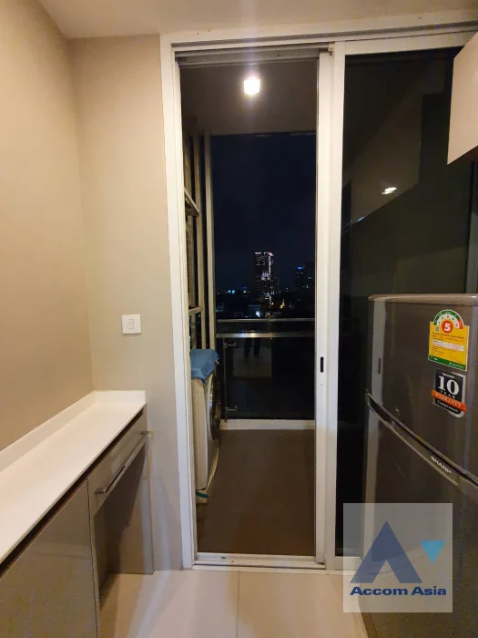 5  1 br Condominium for rent and sale in Silom ,Bangkok BTS Asok - MRT Sukhumvit at The Room Sathorn Pan Road AA46618
