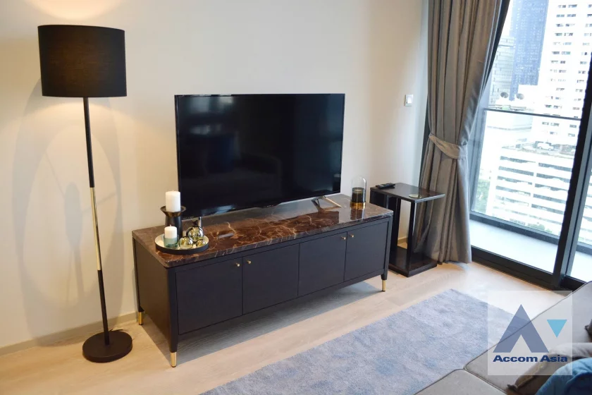 unit 1 Bedroom  Condominium For Rent in Silom, Bangkok  near MRT Sukhumvit - BTS Asok (AA46623)