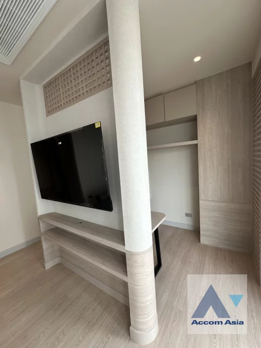 5  3 br Apartment for rent and sale in Sukhumvit ,Bangkok BTS Asok - MRT Sukhumvit at Serviced Apartment with Park view AA46624
