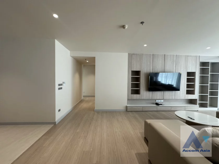  1  3 br Apartment for rent and sale in Sukhumvit ,Bangkok BTS Asok - MRT Sukhumvit at Serviced Apartment with Park view AA46624