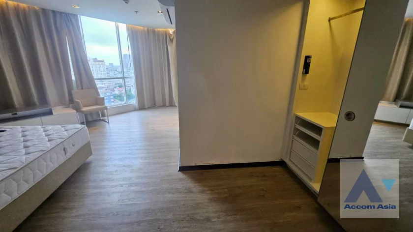 10  2 br Condominium For Rent in Sathorn ,Bangkok  at Sathorn Heritage AA46628