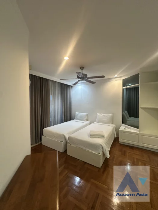 10  3 br Apartment For Rent in Silom ,Bangkok BTS Chong Nonsi at Simply Life AA46632
