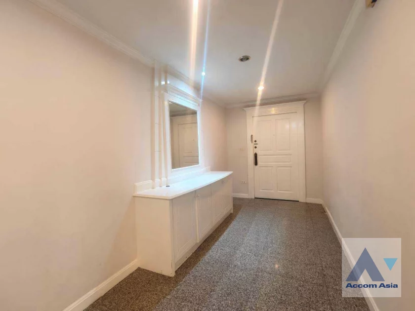 unit 2 Bedrooms  Apartment For Rent & Sale in Sukhumvit, Bangkok  near BTS Phrom Phong (AA46633)