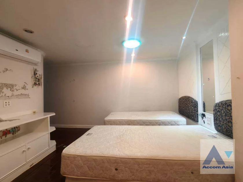 10  2 br Apartment for rent and sale in Sukhumvit ,Bangkok BTS Phrom Phong at Luxury fully serviced AA46633