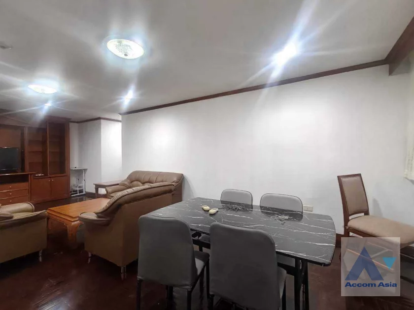 unit 2 Bedrooms  Apartment For Rent in Sukhumvit, Bangkok  near BTS Phrom Phong (AA46634)