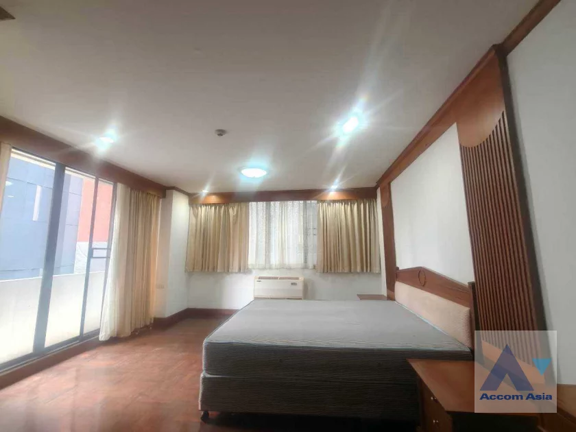 unit 2 Bedrooms  Apartment For Rent in Sukhumvit, Bangkok  near BTS Phrom Phong (AA46634)