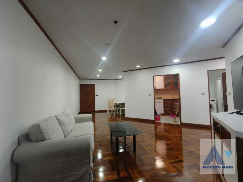 unit 2 Bedrooms  Condominium For Rent in Ploenchit, Bangkok  near BTS Ploenchit (AA46636)