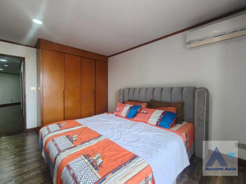 11  2 br Condominium For Rent in Ploenchit ,Bangkok BTS Ploenchit at Witthayu Complex AA46636