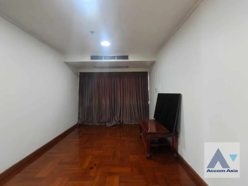 5  2 br Condominium For Rent in Ploenchit ,Bangkok BTS Ploenchit at Witthayu Complex AA46637
