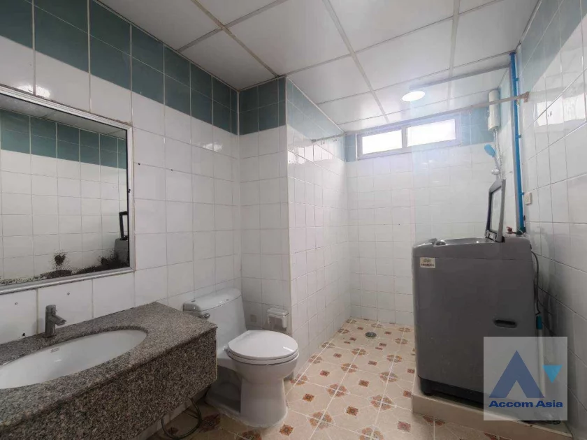 6  2 br Condominium For Rent in Ploenchit ,Bangkok BTS Ploenchit at Witthayu Complex AA46637
