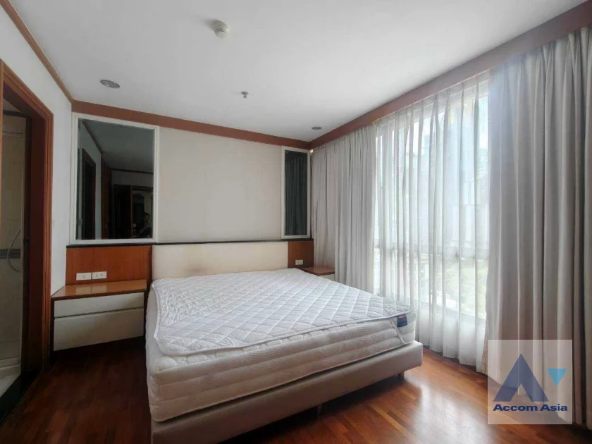 7  2 br Condominium For Rent in Ploenchit ,Bangkok BTS Chitlom at Baan Na Varang AA46638