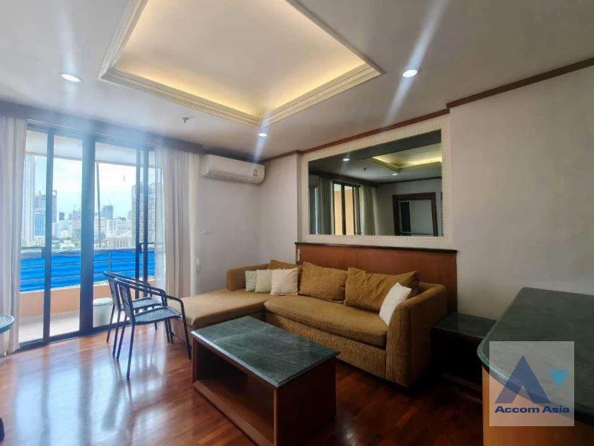 unit 2 Bedrooms  Condominium For Rent in Ploenchit, Bangkok  near BTS Chitlom (AA46638)