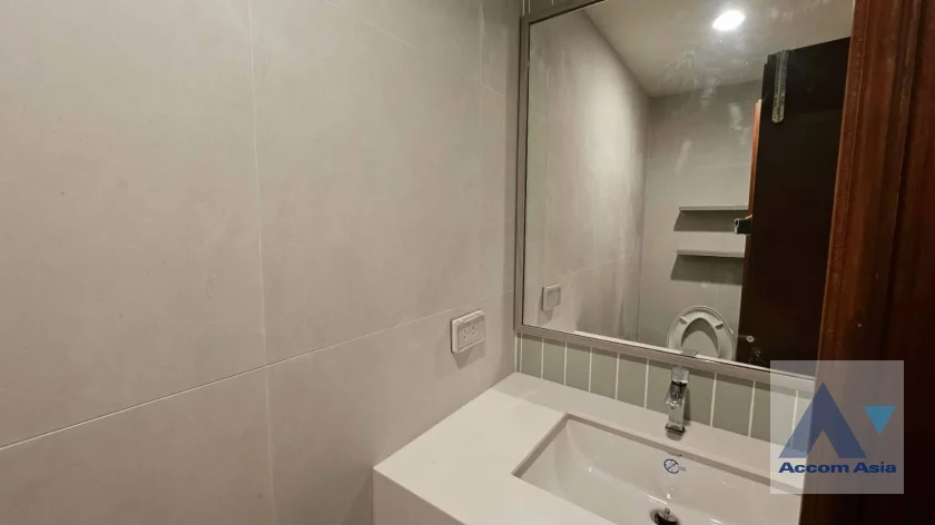 20  3 br Condominium For Rent in Ploenchit ,Bangkok BTS Ploenchit at All Seasons Mansion AA46645