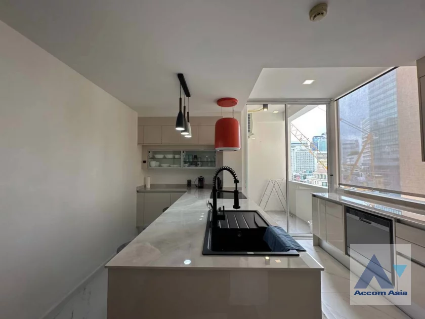 9  3 br Condominium For Rent in Sukhumvit ,Bangkok BTS Nana at The Heritage AA46646