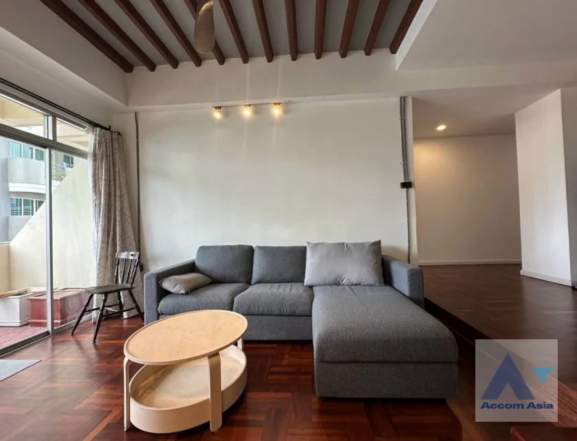 unitPet friendly |  3 Bedrooms  Condominium For Rent in Sukhumvit, Bangkok  near BTS Nana (AA46646)