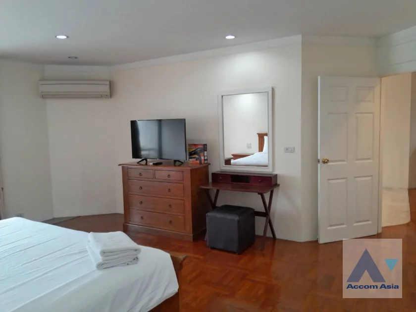 13  3 br Apartment For Rent in Silom ,Bangkok BTS Chong Nonsi at Simply Life AA46650