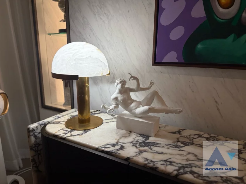 5  1 br Condominium for rent and sale in Ploenchit ,Bangkok BTS Chitlom at Scope Langsuan AA46651