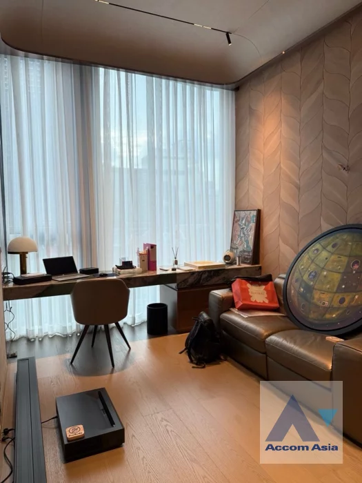 11  1 br Condominium for rent and sale in Ploenchit ,Bangkok BTS Chitlom at Scope Langsuan AA46651