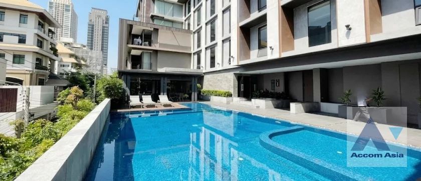 unit 2 Bedrooms  Condominium For Rent & Sale in Sathorn, Bangkok  near BTS Chong Nonsi (AA46655)