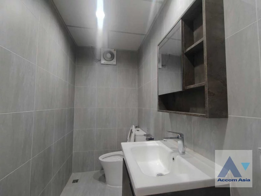 13  3 br Apartment For Rent in Sukhumvit ,Bangkok BTS Nana at Low rise and Peaceful AA46657