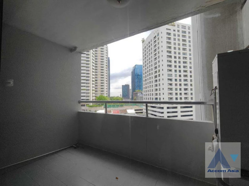 15  3 br Apartment For Rent in Sukhumvit ,Bangkok BTS Nana at Perfect for Pet lovers Apartment, near NIST Intl AA46658