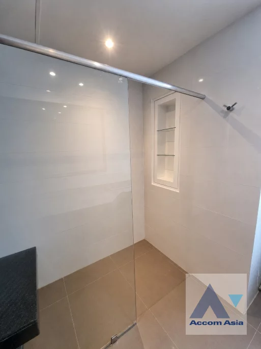 16  3 br Condominium for rent and sale in Sukhumvit ,Bangkok BTS Nana at Newton Tower AA46659
