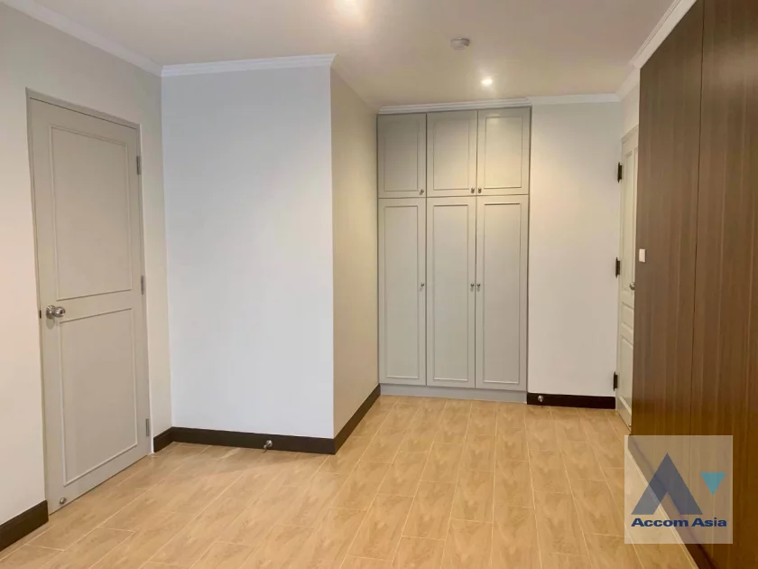 8  3 br Condominium for rent and sale in Sukhumvit ,Bangkok BTS Nana at Newton Tower AA46659