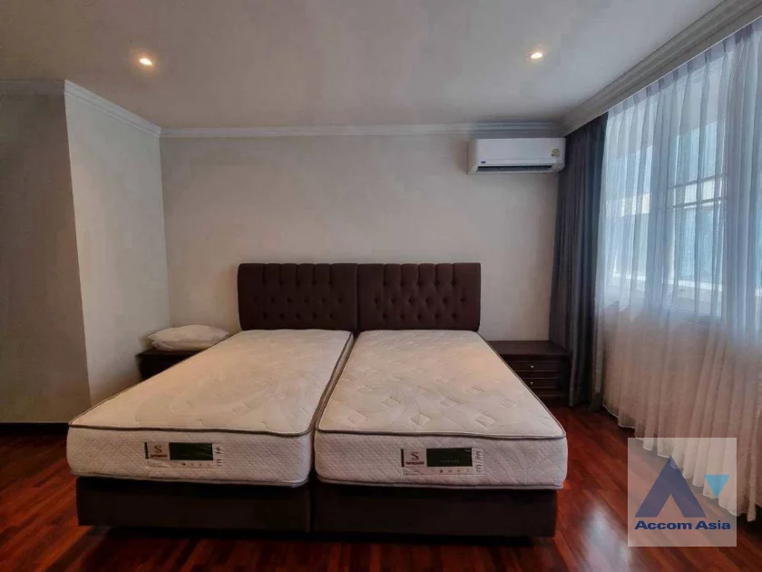 13  3 br Condominium for rent and sale in Sukhumvit ,Bangkok BTS Nana at Newton Tower AA46659