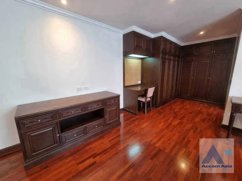9  3 br Condominium for rent and sale in Sukhumvit ,Bangkok BTS Nana at Newton Tower AA46659