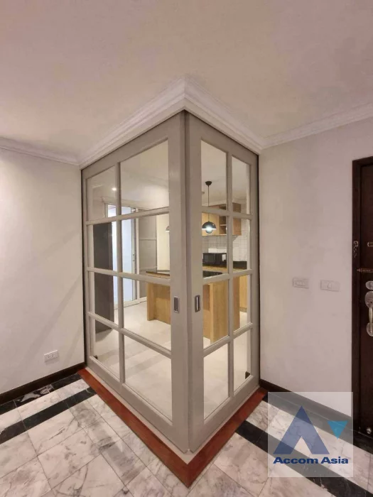 5  3 br Condominium for rent and sale in Sukhumvit ,Bangkok BTS Nana at Newton Tower AA46659