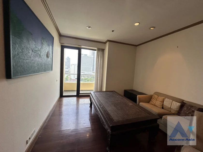 unit 1 Bedroom  Condominium For Rent & Sale in Charoen Nakhon, Bangkok  near BTS Krung Thon Buri (AA46666)