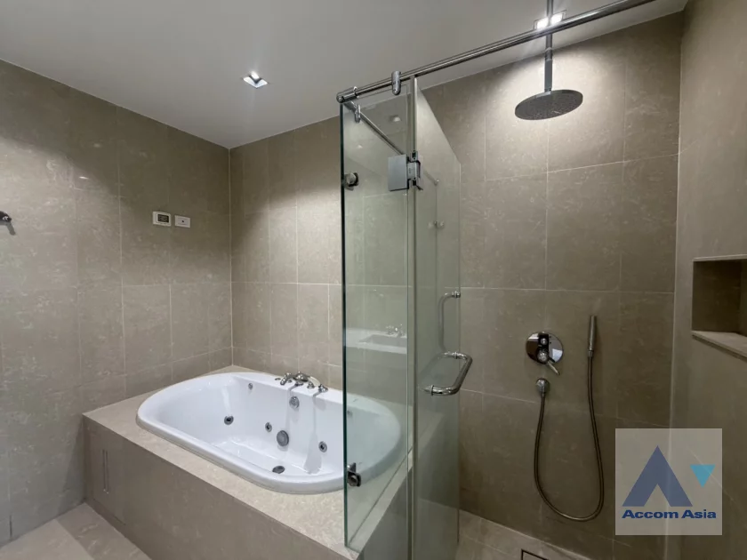 14  3 br Condominium For Rent in Ploenchit ,Bangkok BTS Ploenchit at Athenee Residence AA46680