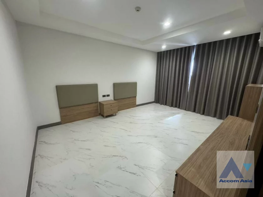12  2 br Apartment for rent and sale in Sukhumvit ,Bangkok BTS Nana - MRT Sukhumvit at Private Environment Space AA46685