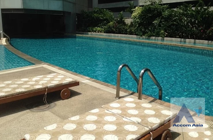 unit 3 Bedrooms  Apartment For Rent in Sukhumvit, Bangkok  near BTS Asok - MRT Sukhumvit (AA46686)