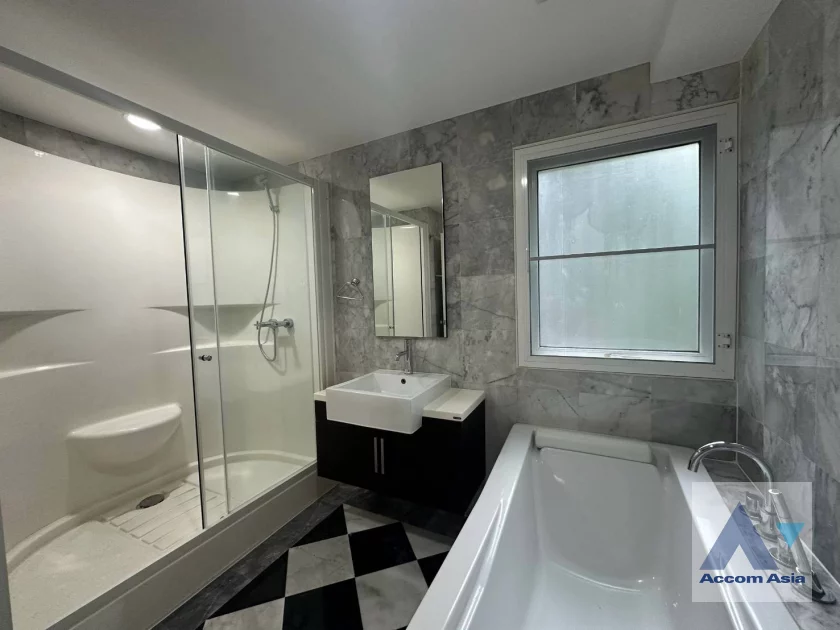 18  2 br Condominium for rent and sale in Ploenchit ,Bangkok BTS Chitlom at Tonson Court AA46687