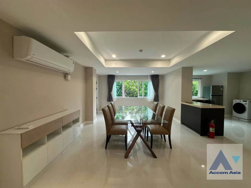 unit 2 Bedrooms  Condominium For Rent & Sale in Ploenchit, Bangkok  near BTS Chitlom (AA46687)