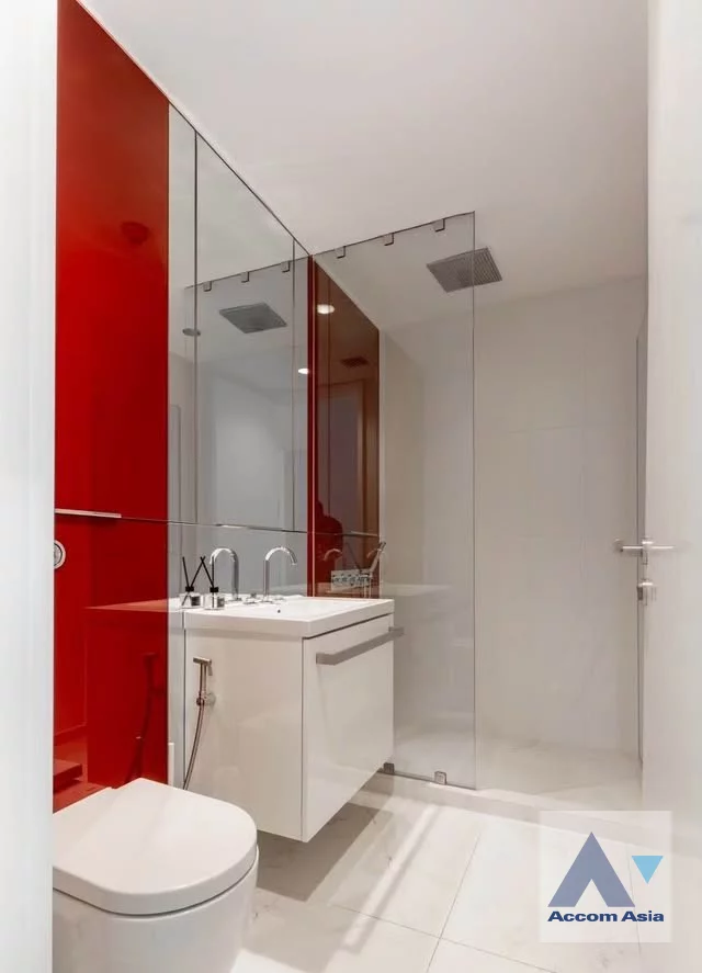 12  2 br Condominium For Rent in Ploenchit ,Bangkok MRT Silom - BTS Ratchadamri at 185 Rajadamri AA46693