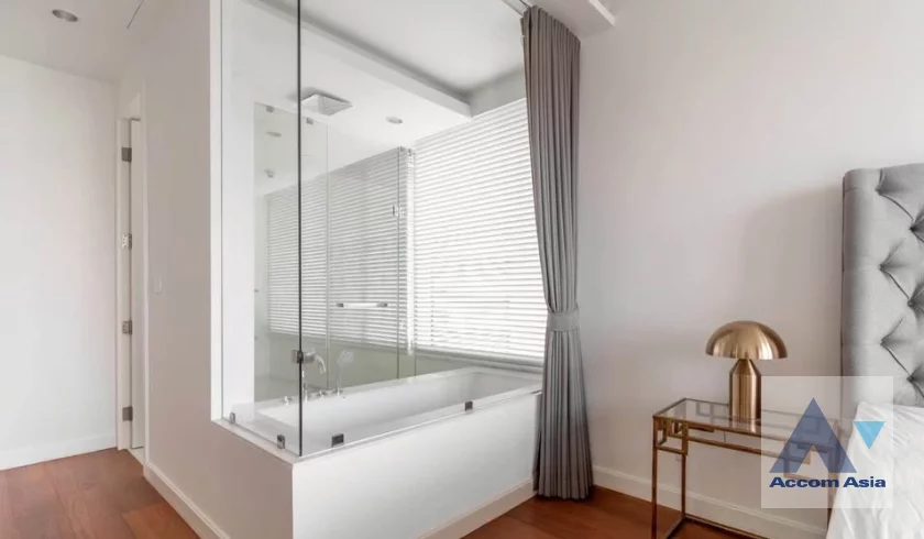 10  2 br Condominium For Rent in Ploenchit ,Bangkok MRT Silom - BTS Ratchadamri at 185 Rajadamri AA46693