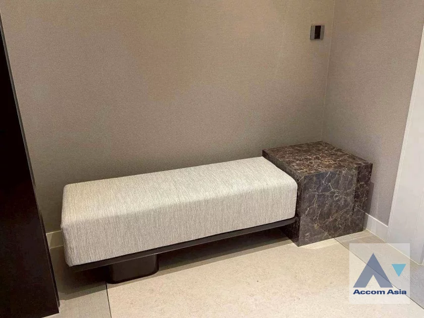 11  2 br Condominium For Rent in Ploenchit ,Bangkok MRT Lumphini at ONE89 wireless AA46695