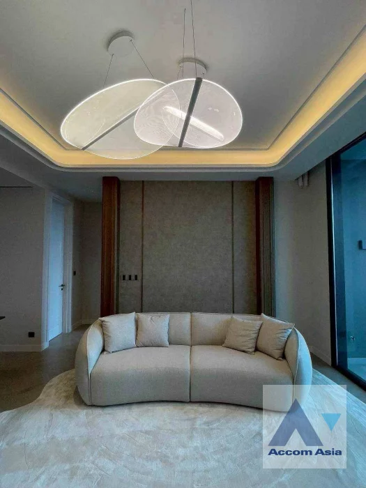 unitFully Furnished |  2 Bedrooms  Condominium For Rent in Ploenchit, Bangkok  near MRT Lumphini (AA46695)