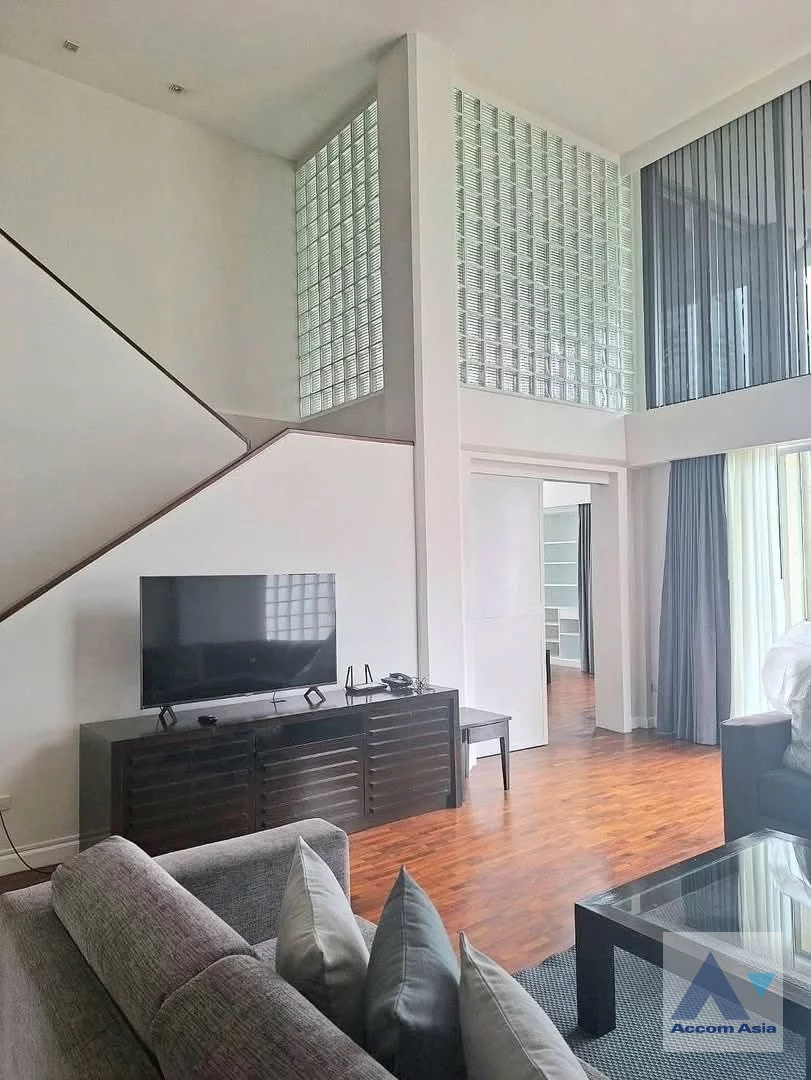 Duplex Condo, Penthouse |  Suite for family Apartment  4 Bedroom for Sale & Rent BTS Nana in Sukhumvit Bangkok