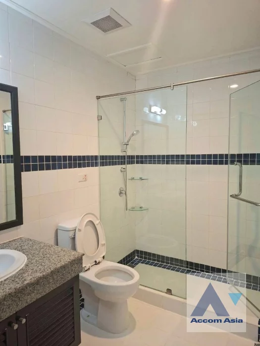 10  4 br Apartment for rent and sale in Sukhumvit ,Bangkok BTS Nana at Suite for family AA46716