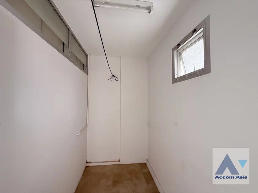 20  6 br House For Rent in Sukhumvit ,Bangkok BTS Ekkamai AA46719
