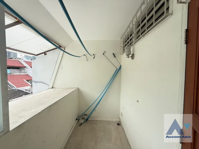 23  5 br House For Rent in Sukhumvit ,Bangkok BTS Ekkamai AA46720