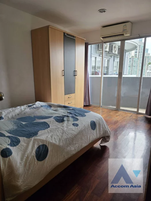 unit 2 Bedrooms  Condominium For Rent in Ploenchit, Bangkok  near BTS Ploenchit (AA46723)