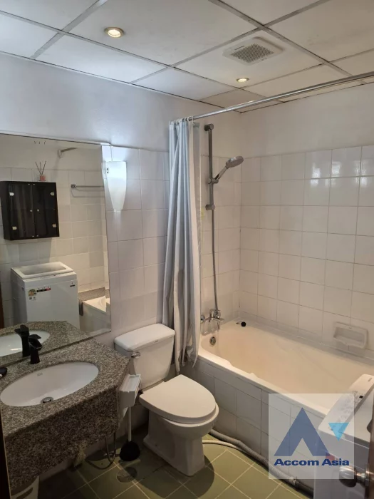 6  2 br Condominium For Rent in Ploenchit ,Bangkok BTS Ploenchit at Witthayu Complex AA46723