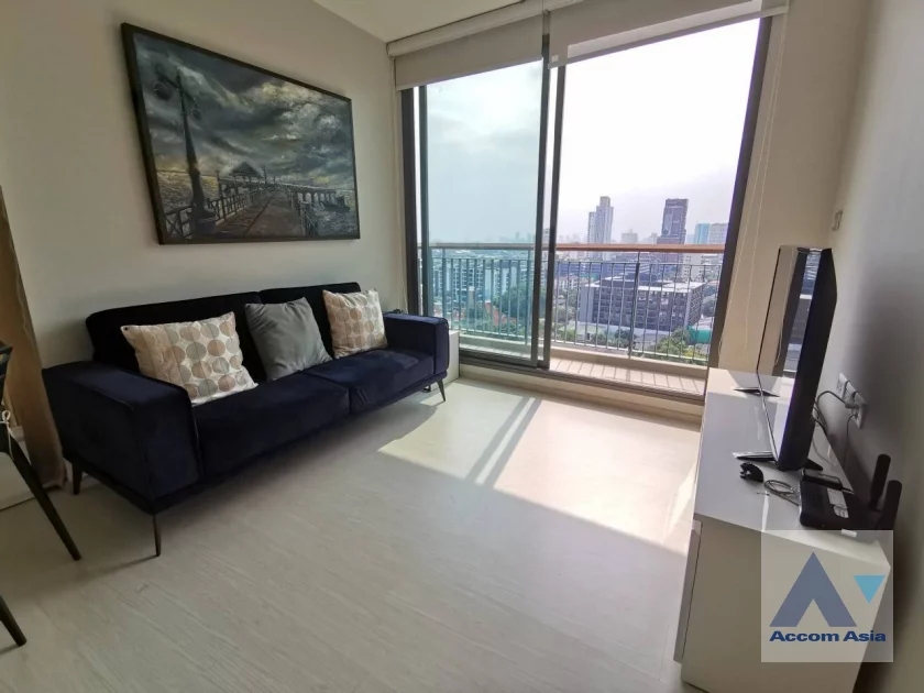  Rhythm Sukhumvit 42 Condominium  1 Bedroom for Rent BTS Ekkamai in Sukhumvit Bangkok