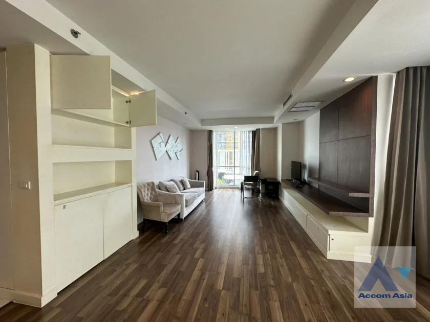 unit 2 Bedrooms  Condominium For Rent in Ploenchit, Bangkok  near BTS Ratchadamri (AA46734)