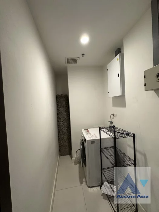 8  2 br Condominium For Rent in Ploenchit ,Bangkok BTS Ratchadamri at The Rajdamri AA46734