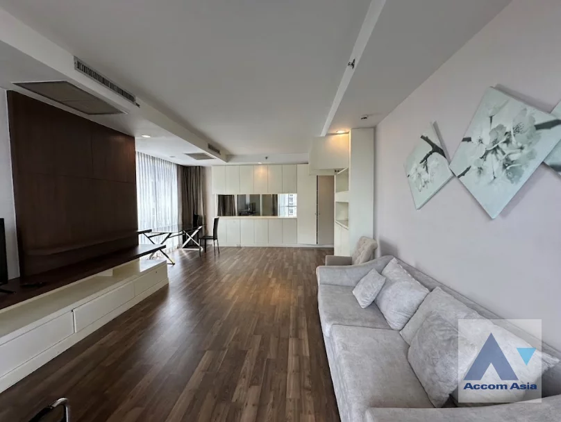  The Rajdamri Condominium  2 Bedroom for Rent BTS Ratchadamri in Ploenchit Bangkok